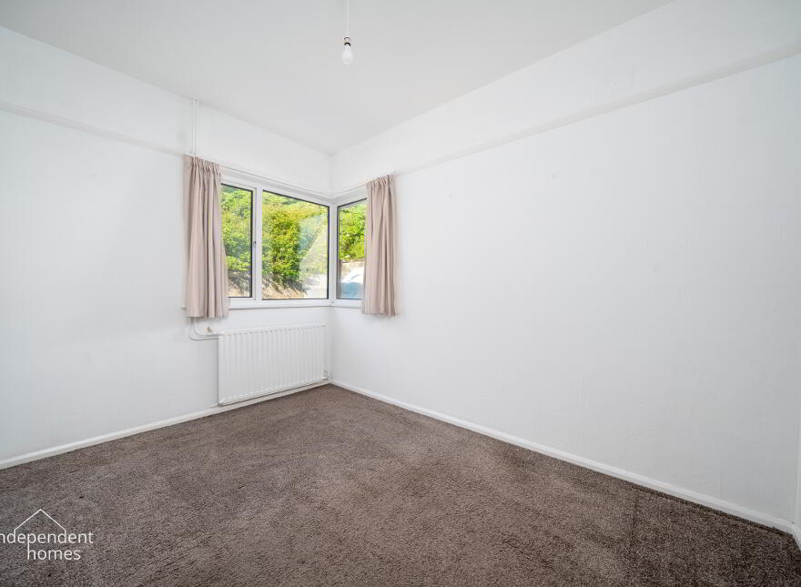 112 Coast Road, Larne, BT40 2LF