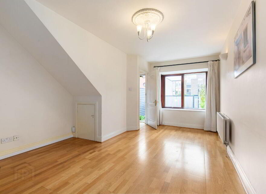7 Lansdowne Crescent, Ballsbridge, Ballsbridge, D04H7A4