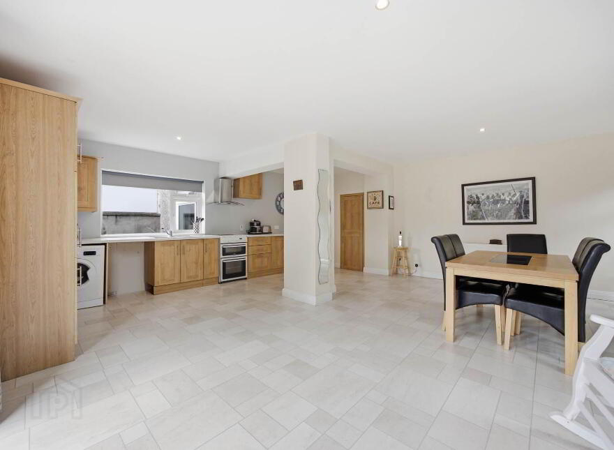 8 Dromlee Crescent, Beaumont, Dublin, D09PD85