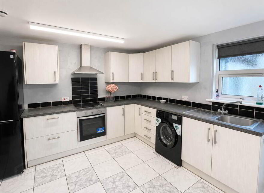 349 Donegall Road ( Non-HMO), Belfast, BT12 6FQ