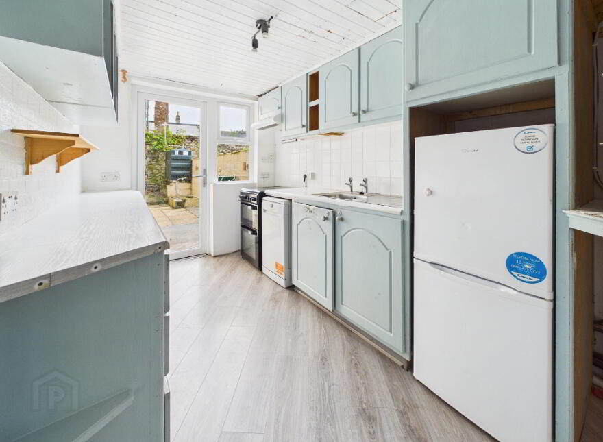 6 McDonagh St, Nenagh, E45YA31