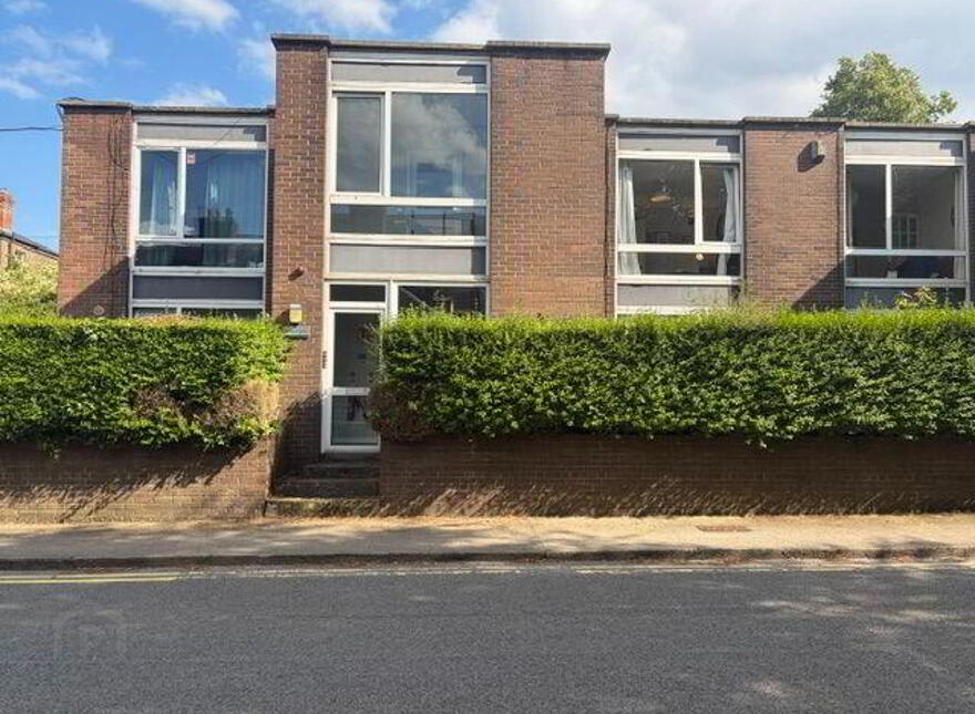 Hampton Court, Bloomfield Avenue, Donnybrook, Donnybrook, D04F7H6