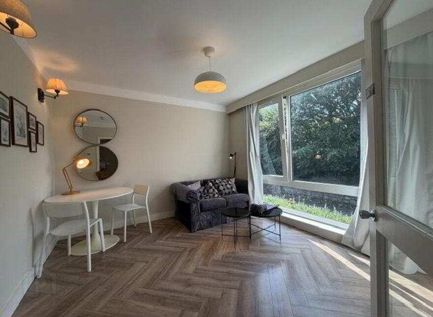 Hampton Court, Bloomfield Avenue, Donnybrook, Donnybrook, D04F7H6