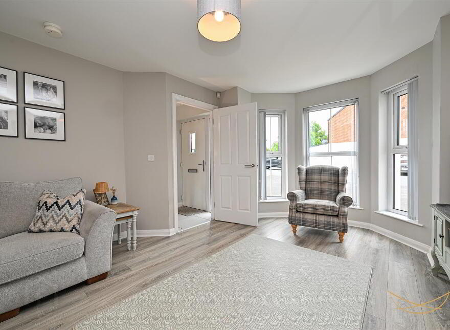 9 Henryville Drive, Ballyclare, BT39 9XW