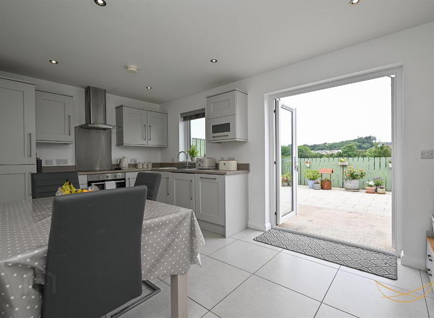 9 Henryville Drive, Ballyclare, BT39 9XW