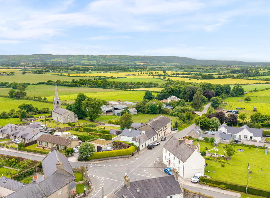Nurney Inn, Main St, Nurney, R93AH95