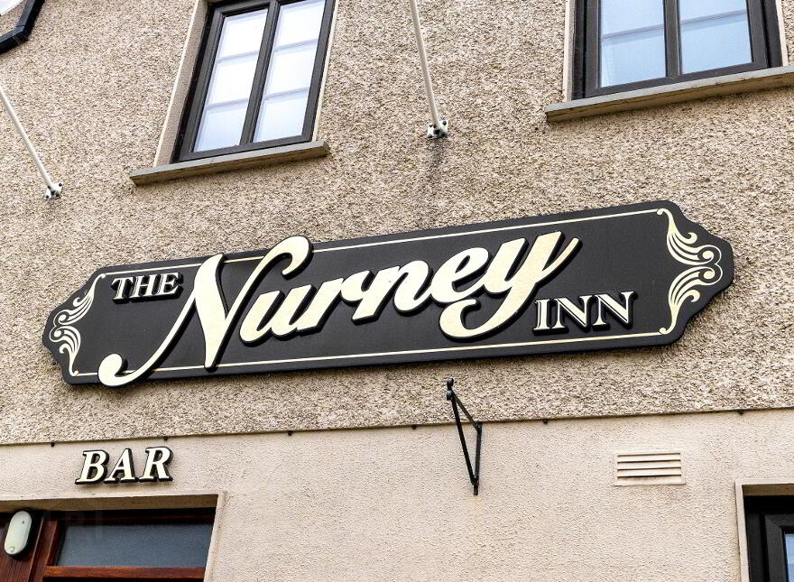 Nurney Inn, Main St, Nurney, R93AH95