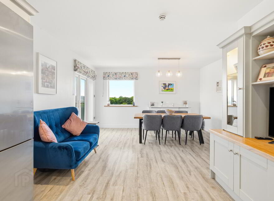 Nurney Inn, Main St, Nurney, R93AH95
