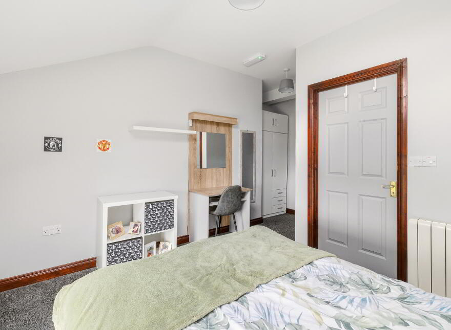 Nurney Inn, Main St, Nurney, R93AH95