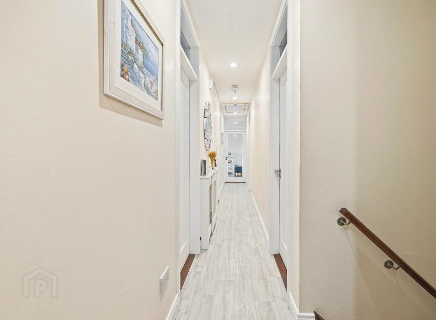 Nurney Inn, Main St, Nurney, R93AH95