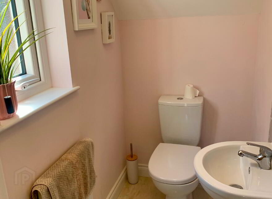 7 Ballyveigh Mews, Antrim, BT41 2FG