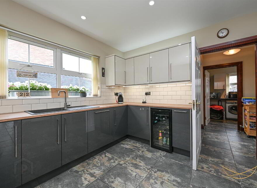 2 Dermont Crescent, Newtownabbey, BT36 4NZ