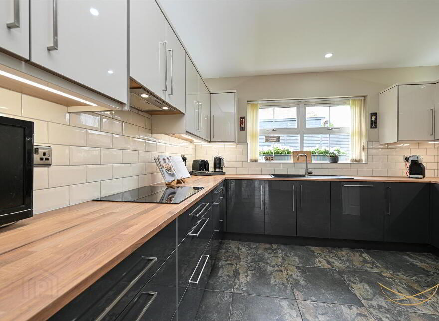 2 Dermont Crescent, Newtownabbey, BT36 4NZ