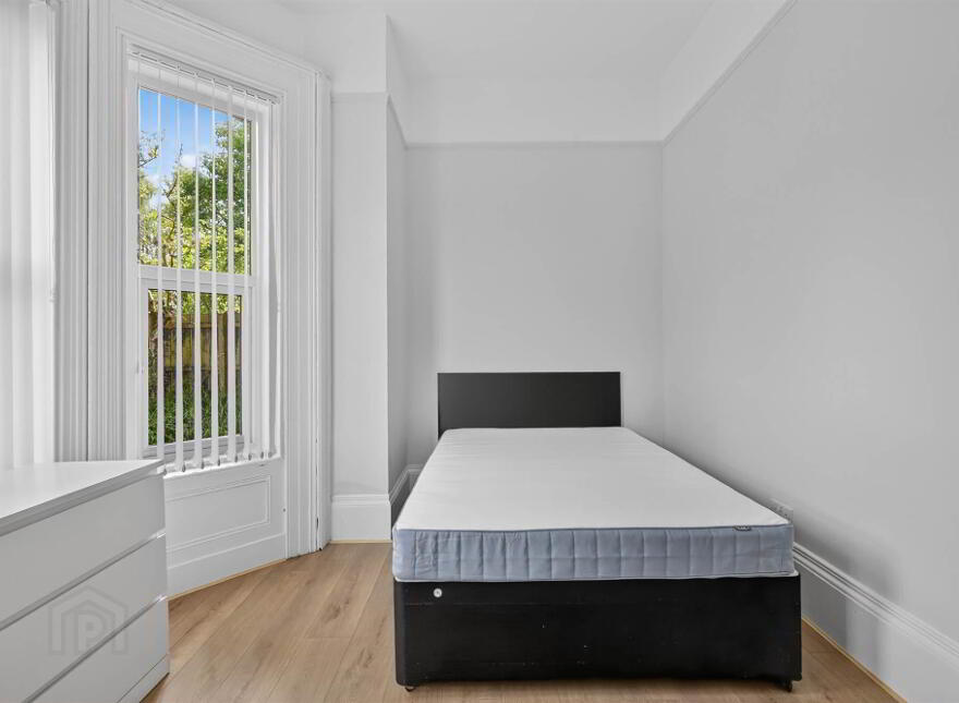 Apt 1, 9 Derryvolgie Avenue, Belfast, BT9 6FL