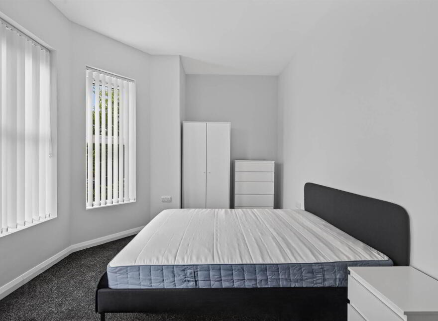 Apt 3, 9 Derryvolgie Avenue, Belfast, BT9 6FL