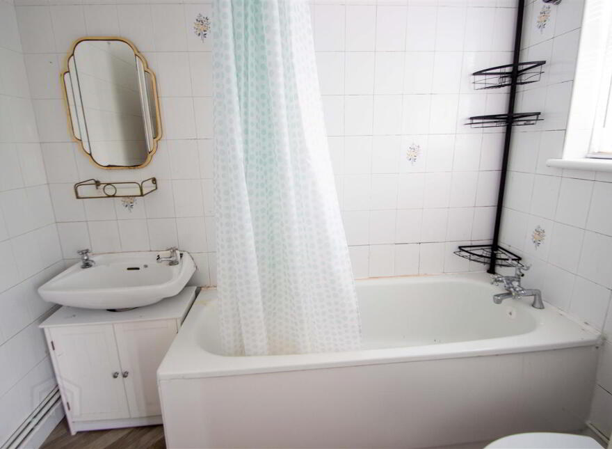26 Ballymurphy Road, Belfast, BT12 7JL