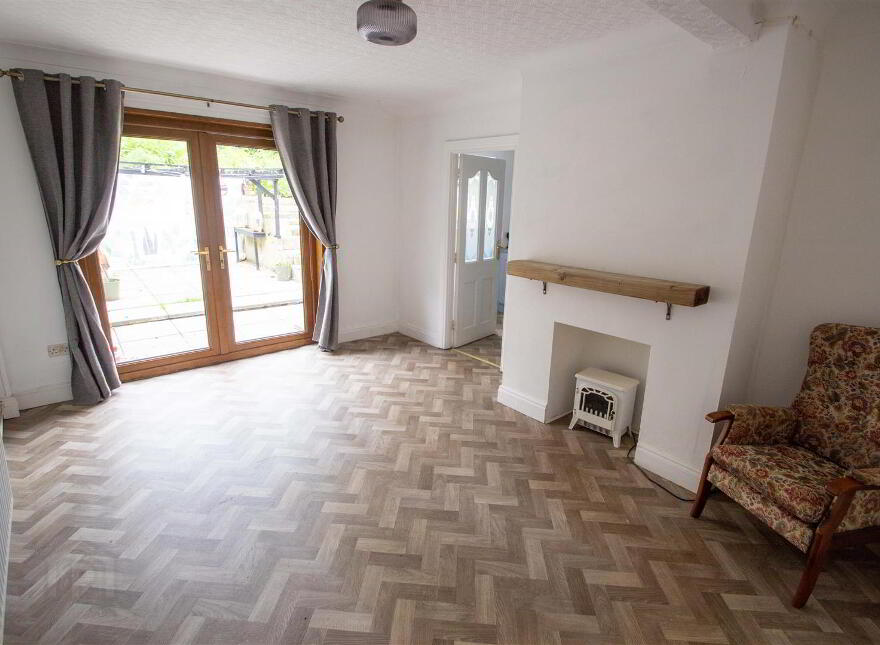 26 Ballymurphy Road, Belfast, BT12 7JL