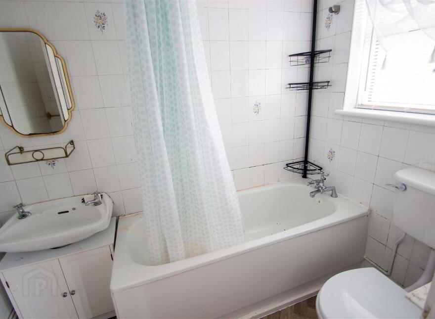 26 Ballymurphy Road, Belfast, BT12 7JL