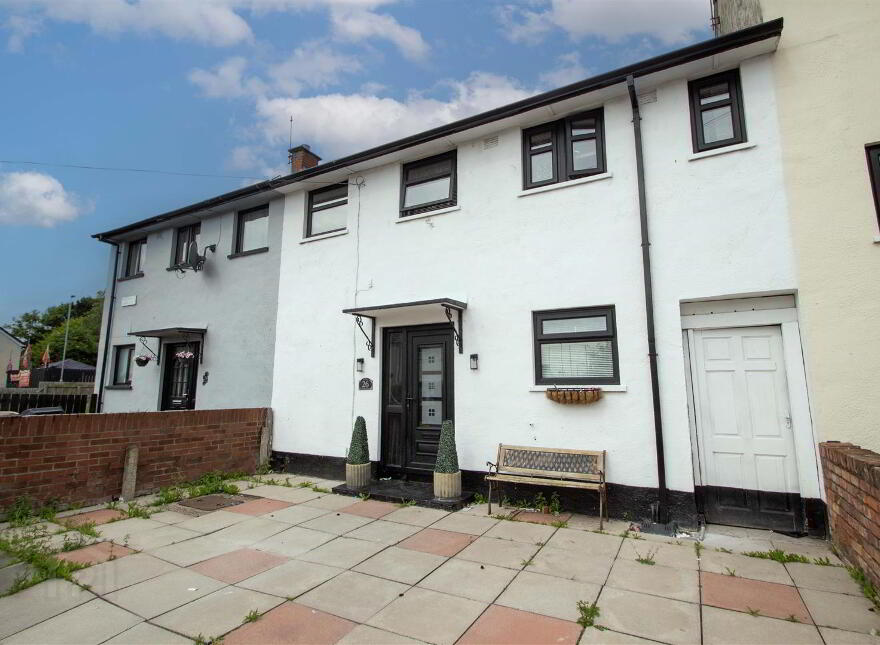 26 Ballymurphy Road, Belfast, BT12 7JL