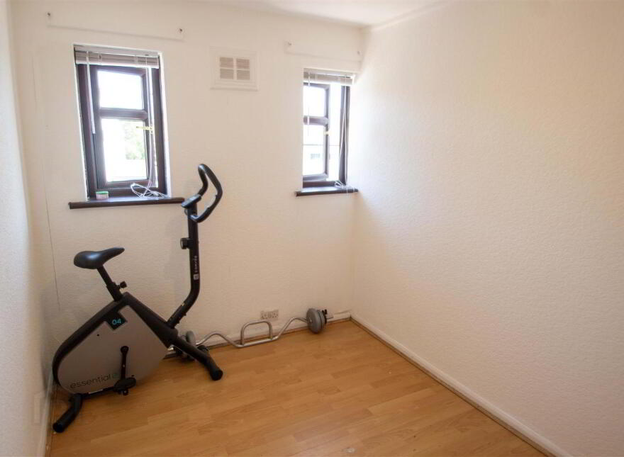 26 Ballymurphy Road, Belfast, BT12 7JL