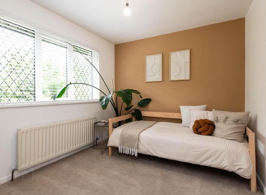 1 Tudor Park, Newtownabbey, BT36 4FT