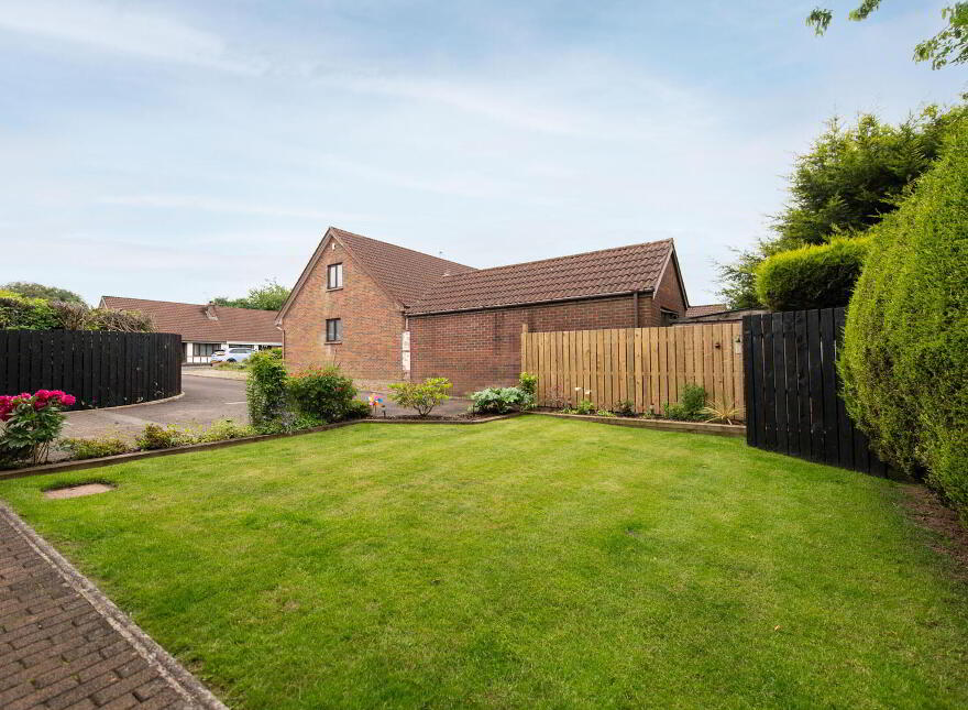 1 Tudor Park, Newtownabbey, BT36 4FT