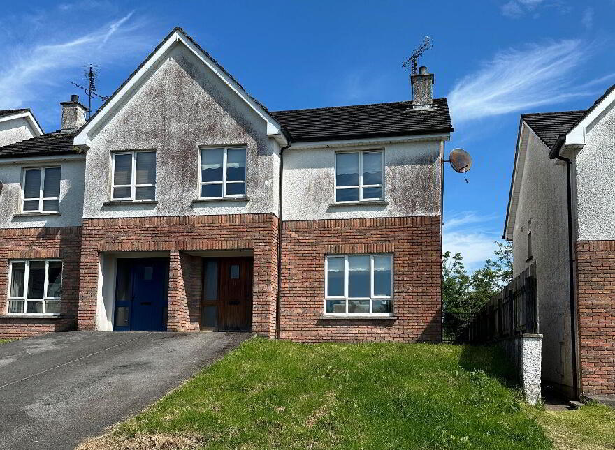 11 Ard Chluain, Roslea Road, Clones, H23X054