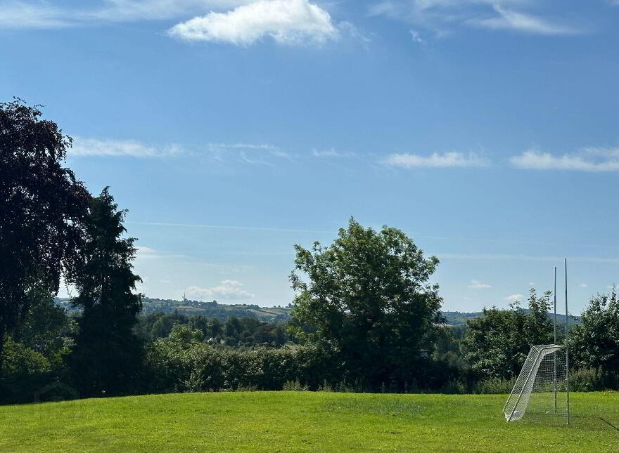 11 Ard Chluain, Roslea Road, Clones, H23X054