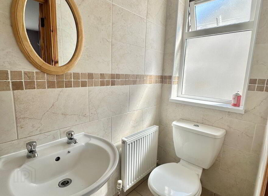 11 Ard Chluain, Roslea Road, Clones, H23X054