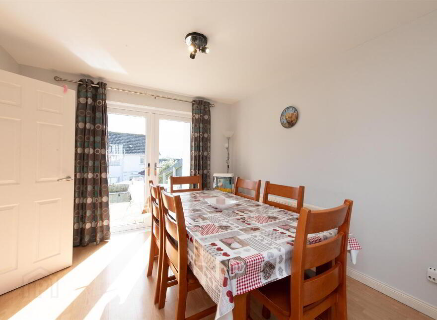 15 Ardfern Avenue, Downpatrick, BT30 6TR