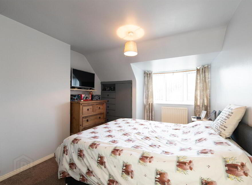 15 Ardfern Avenue, Downpatrick, BT30 6TR