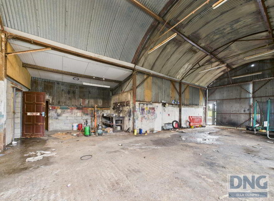 Delaney's Garage, Lower Crutt, Clogh, R95DRR4