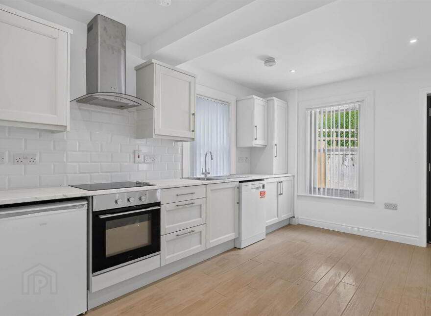 Apt 5, 53 Bridge Street, Lisburn, BT28 1XZ