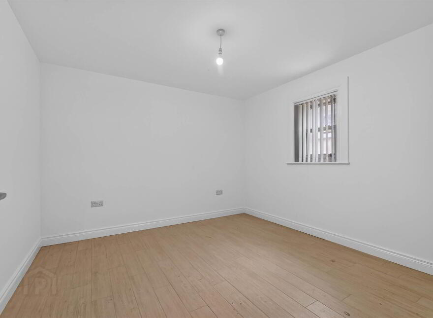 Apt 5, 53 Bridge Street, Lisburn, BT28 1XZ