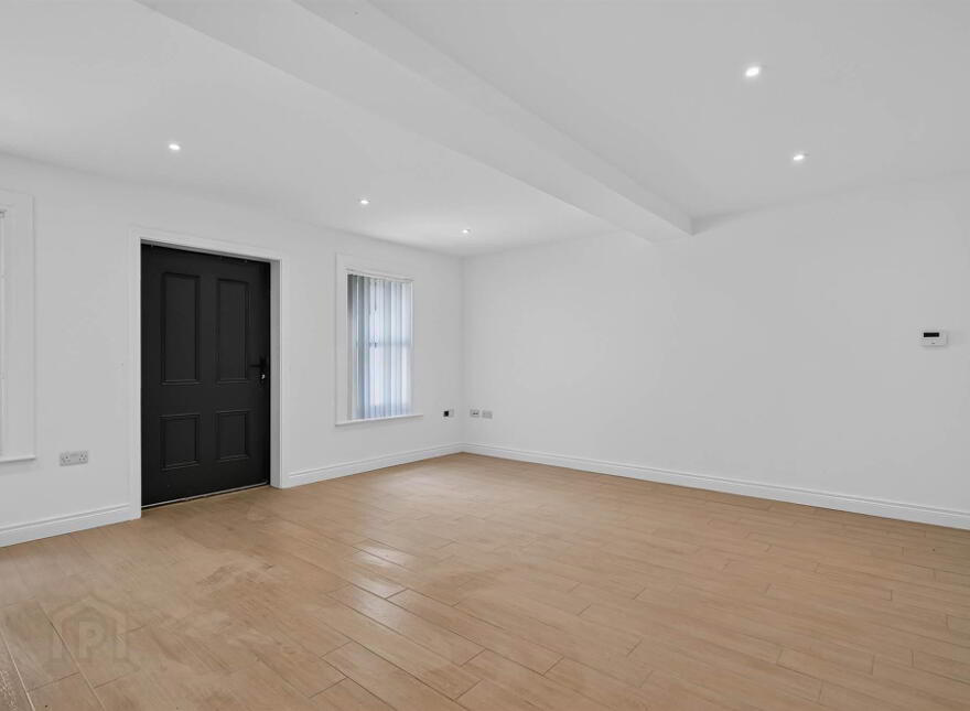 Apt 5, 53 Bridge Street, Lisburn, BT28 1XZ