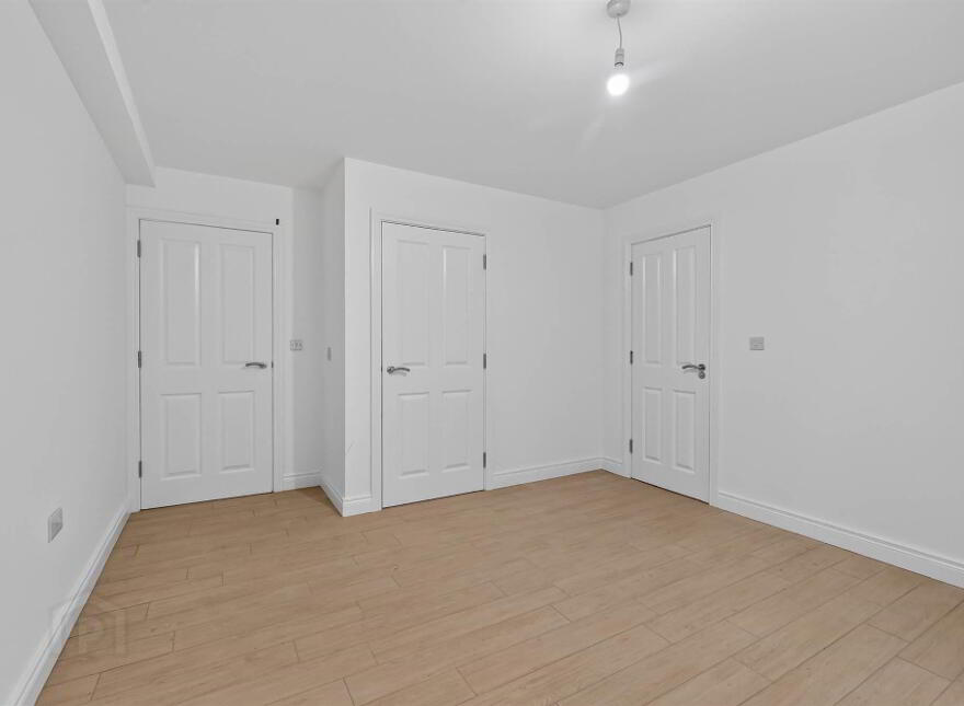 Apt 5, 53 Bridge Street, Lisburn, BT28 1XZ