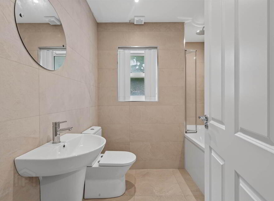 Apt 5, 53 Bridge Street, Lisburn, BT28 1XZ