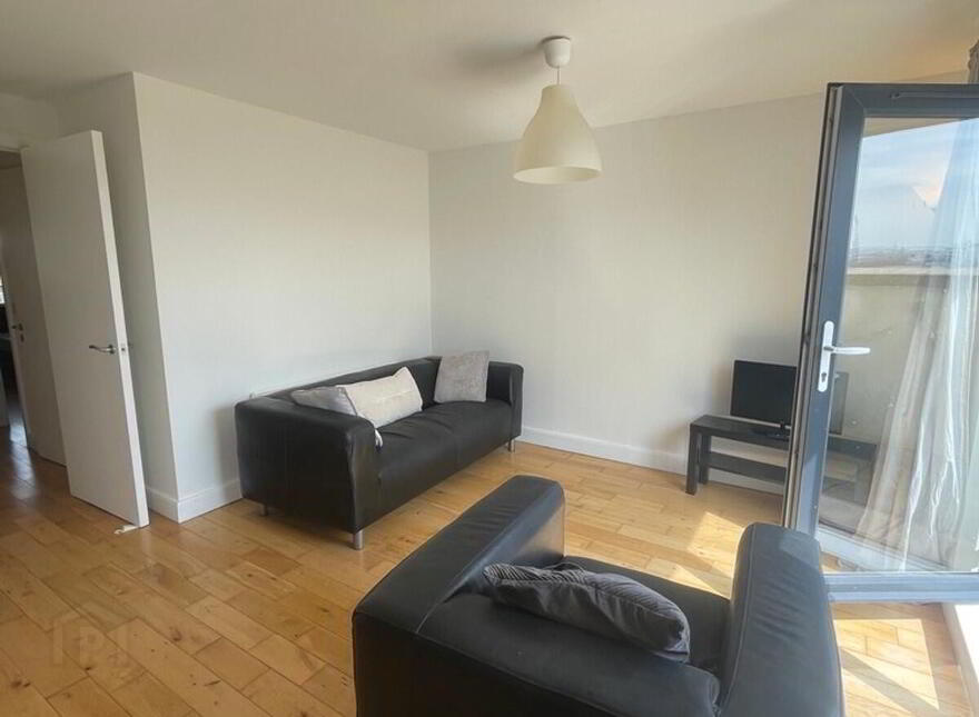 805 College Court Central, 56 King Street, Belfast, BT1 6BZ
