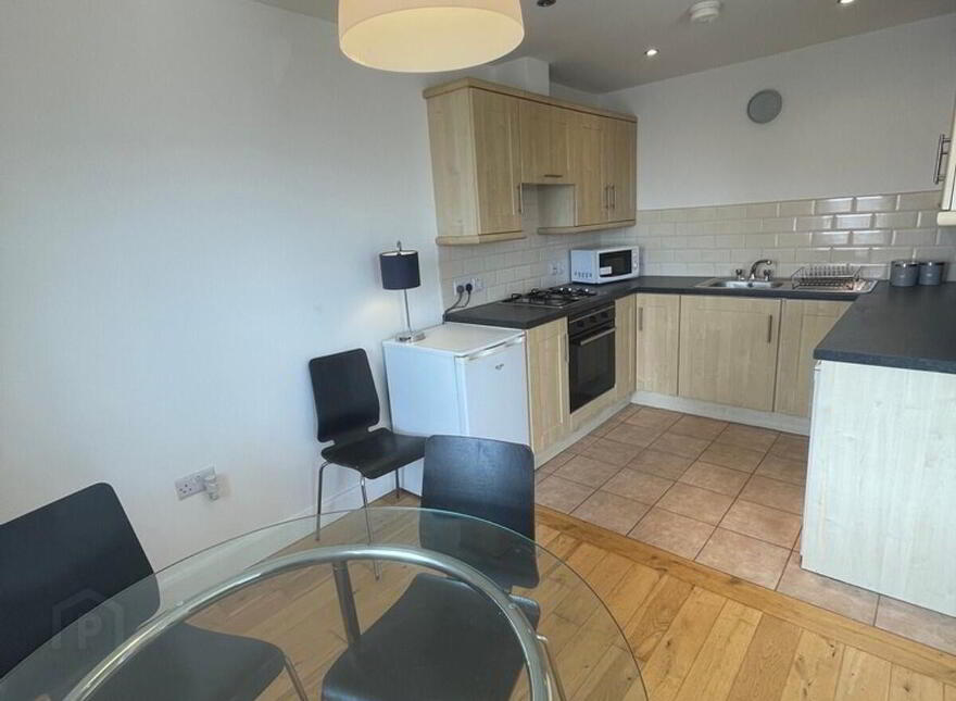 805 College Court Central, 56 King Street, Belfast, BT1 6BZ