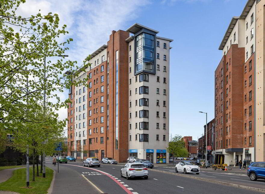 805 College Court Central, 56 King Street, Belfast, BT1 6BZ