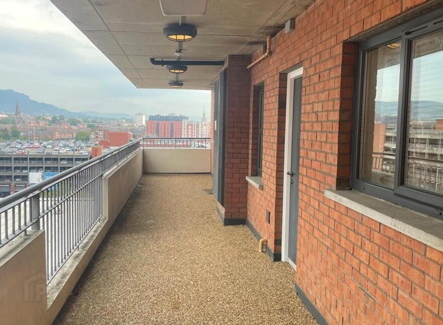805 College Court Central, 56 King Street, Belfast, BT1 6BZ