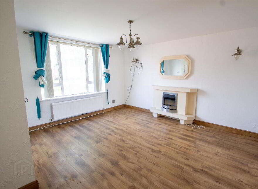 30 Broom Park, Twinbrook, Belfast, BT17 0DL
