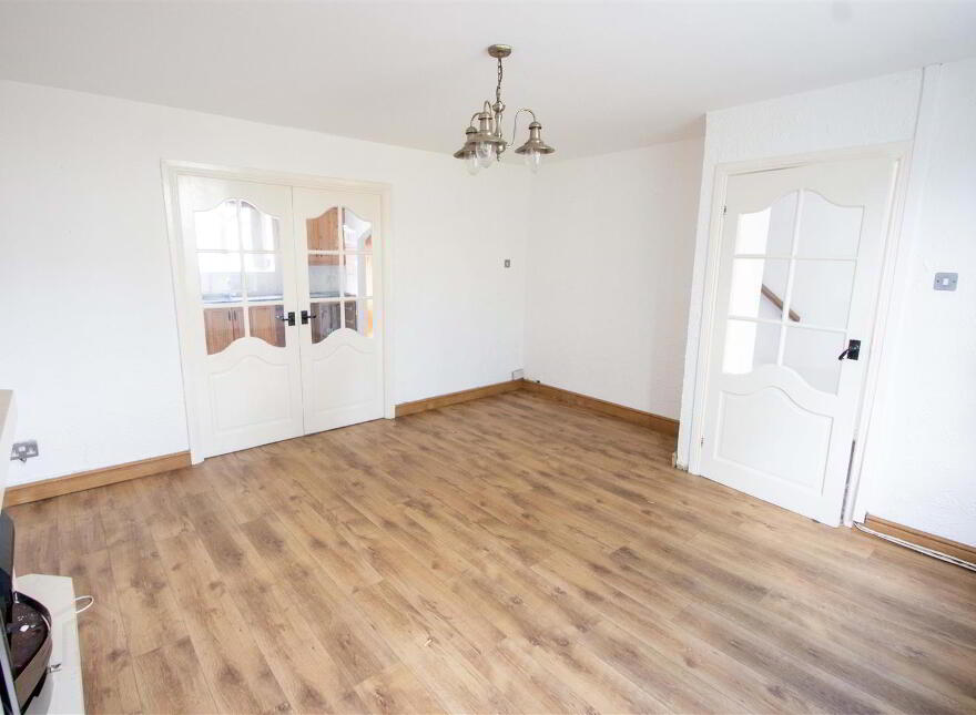 30 Broom Park, Twinbrook, Belfast, BT17 0DL