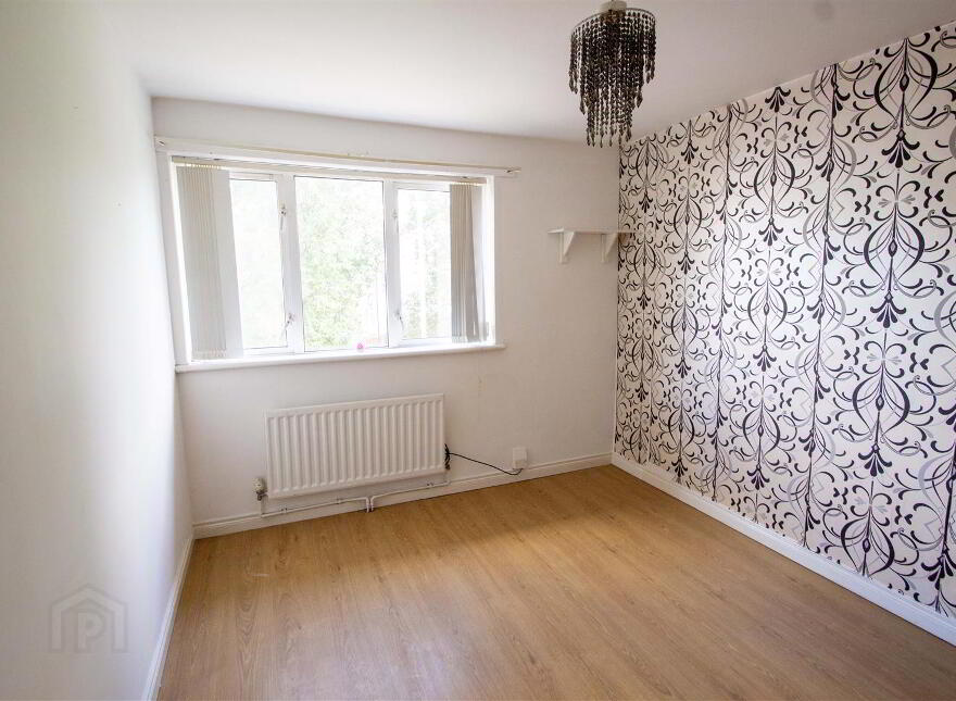 30 Broom Park, Twinbrook, Belfast, BT17 0DL
