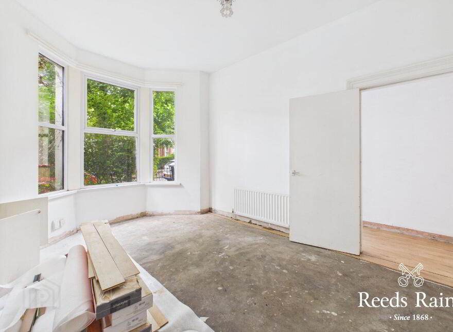 23 Deramore Avenue, Belfast, BT7 3ER