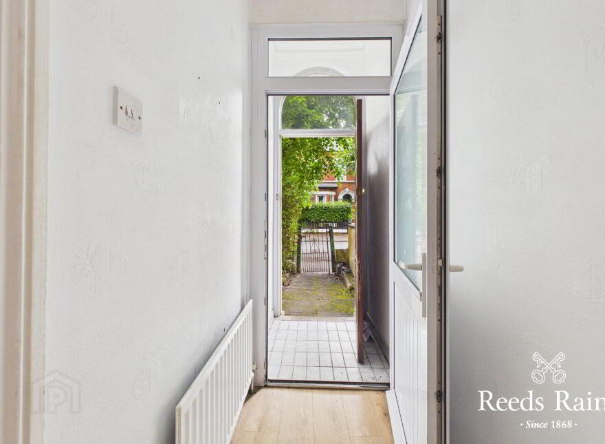 23 Deramore Avenue, Belfast, BT7 3ER