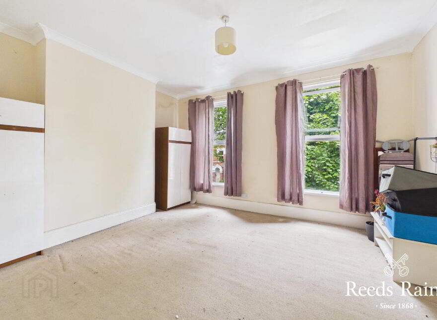 23 Deramore Avenue, Belfast, BT7 3ER