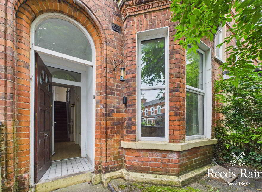 23 Deramore Avenue, Belfast, BT7 3ER
