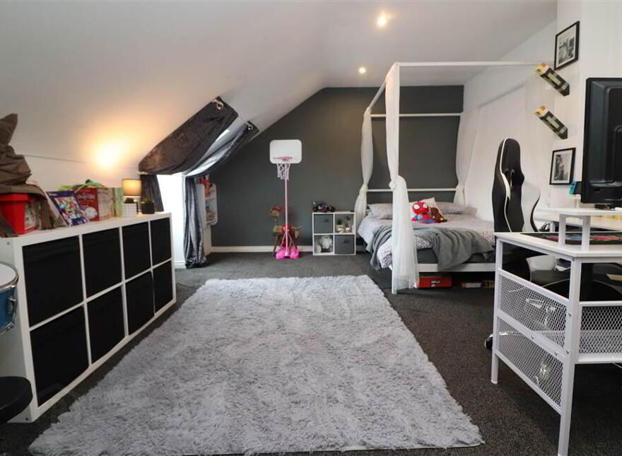 5 Station Court, Stoneyford, Lisburn, BT28 3TJ