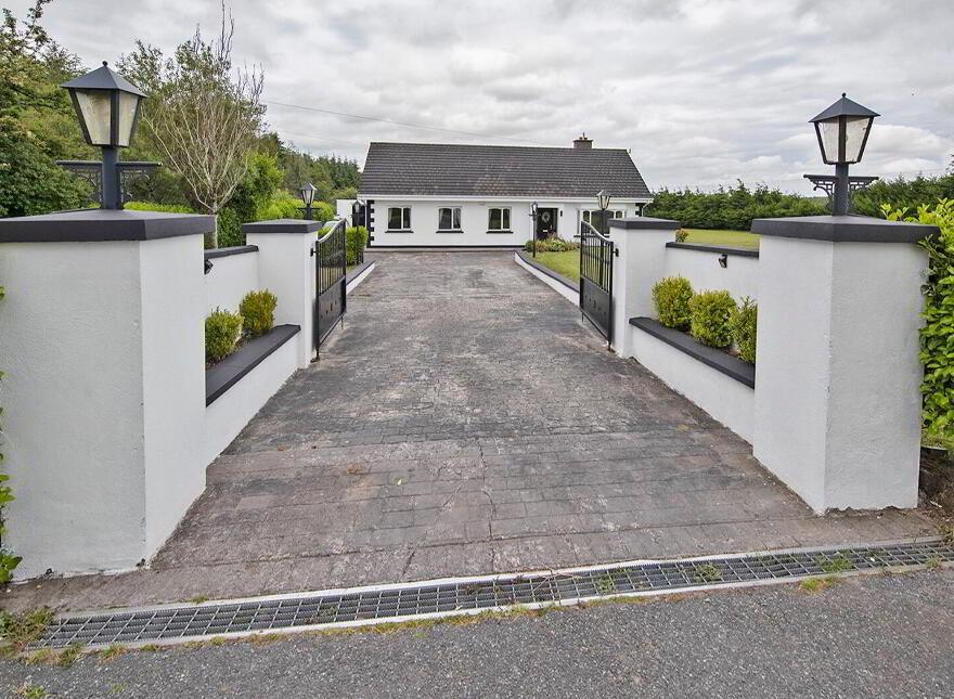 Ballynatray Commons, Lackaroe, P36XD60